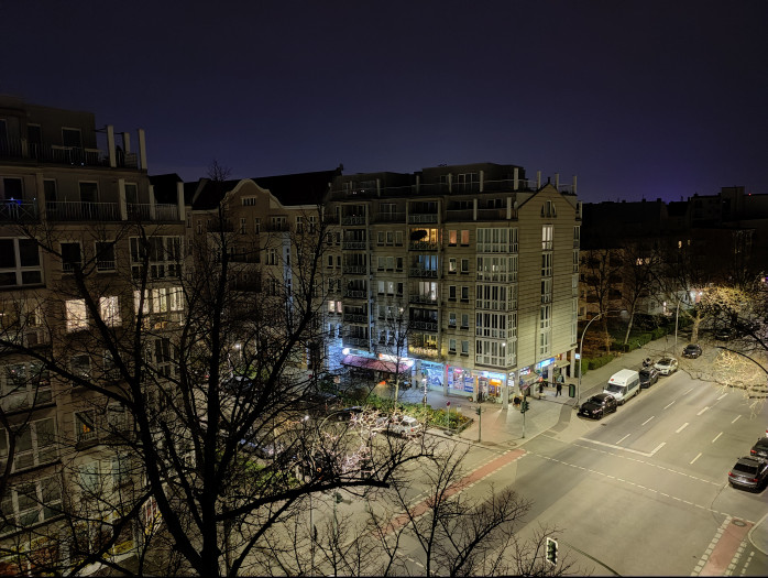 ... sein Vorgänger, das Oneplus 9 Pro. (Bild: Tobias Költzsch/Golem.de)